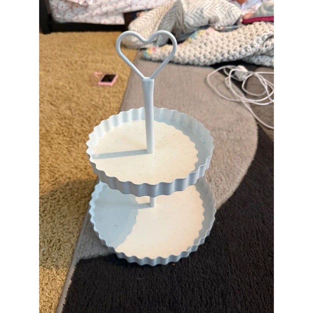 Two tier white shelf